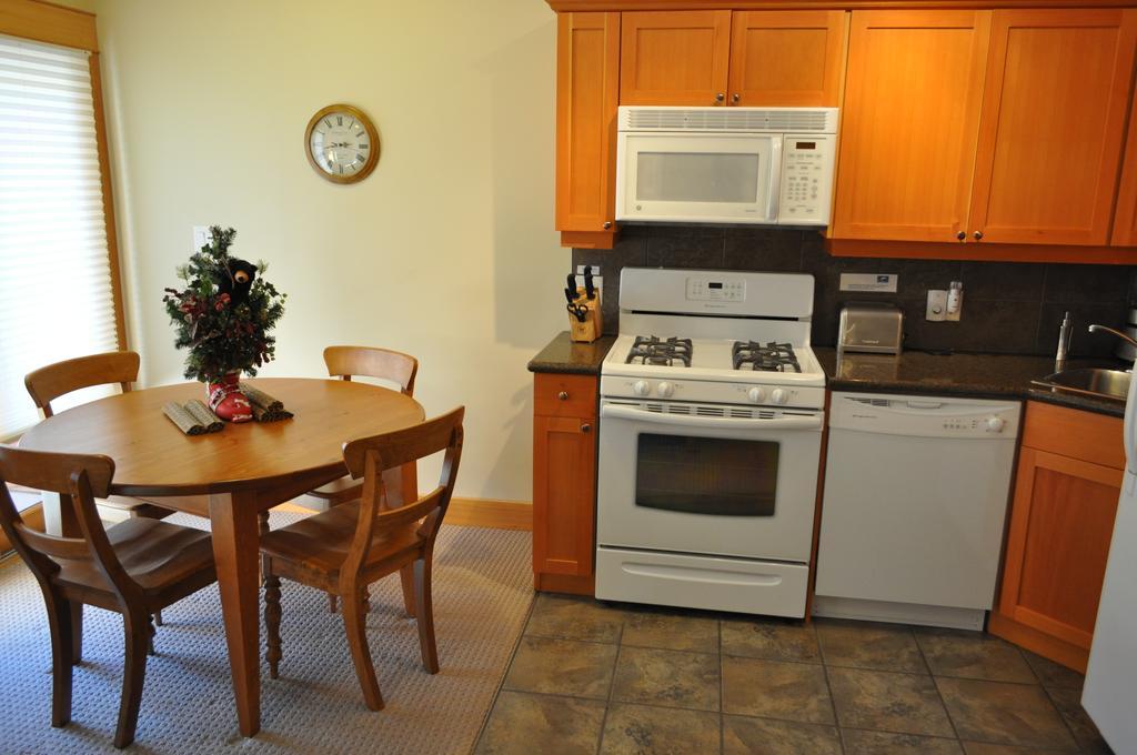 Red Mountain Village Condos 罗斯兰 客房 照片