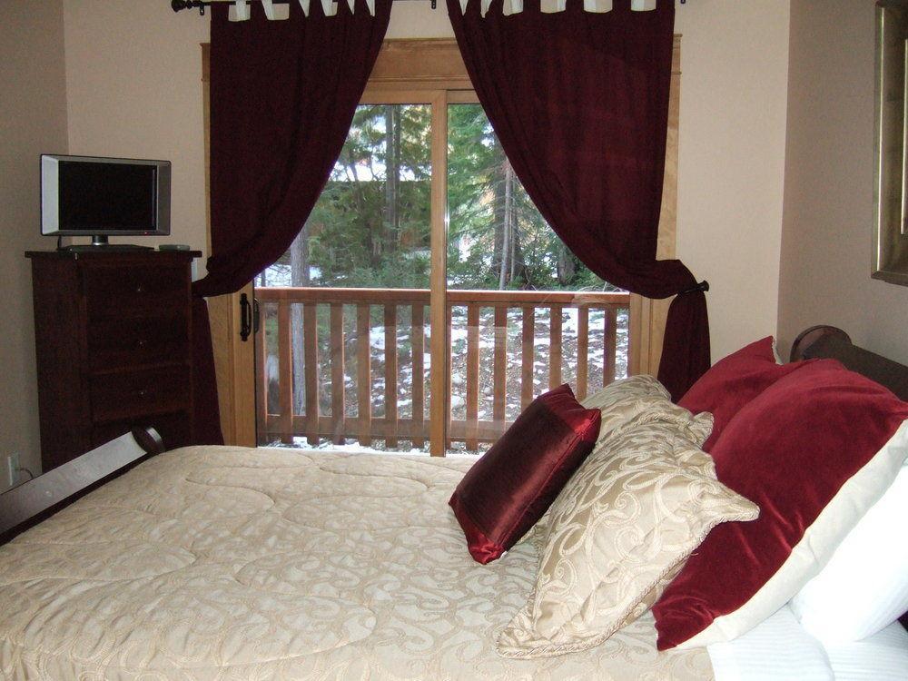 Red Mountain Village Condos 罗斯兰 外观 照片